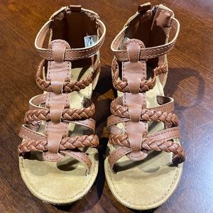 Carter’s brown zip up sandals